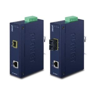 10/100Base-TX to 100Base-FX Industrial Media Converter with Wide Operating Temperature IFT-802T