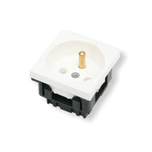 Socket BKT 1x(2P+T) 2 modules M45 white