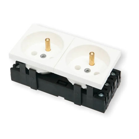 Socket BKT 2x(2P+T) 4 modules M45 white